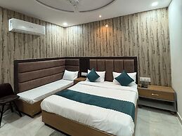 THE GRAND LUXURY STAY HOTEL