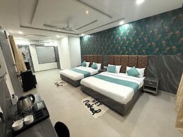 THE GRAND LUXURY STAY HOTEL