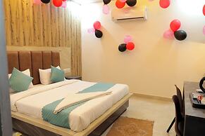 THE GRAND LUXURY STAY HOTEL