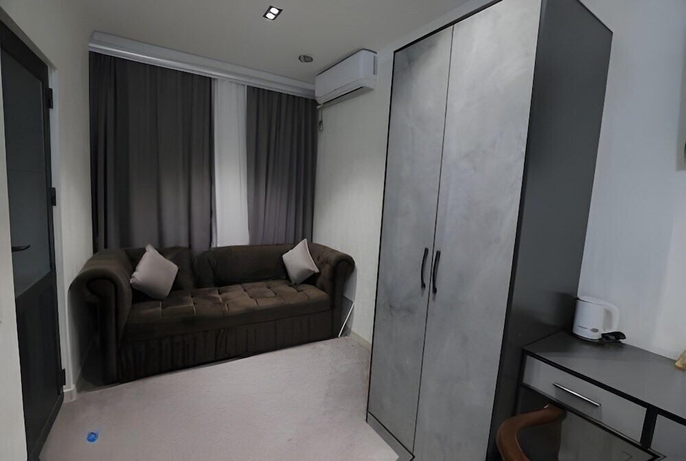 Sharq Hotel