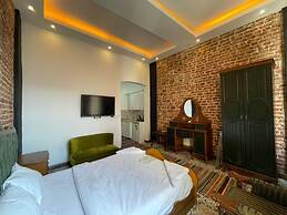 Taksim Stone Wall Apartments