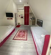 Capital O 91167 Gemilang Candi Resort