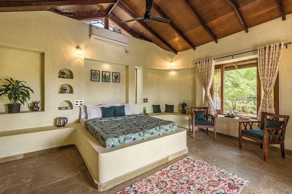 Cosmicstays Joshet Farmstay