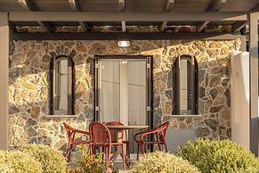 Nilea Island Living