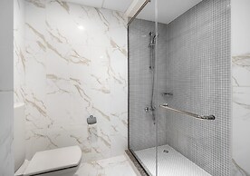 3BR Townhouse w Private Pool