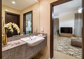 3BR Townhouse w Private Pool