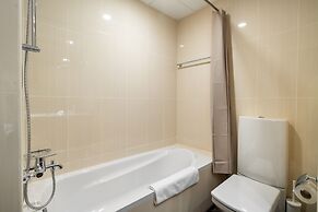 3BR Townhouse w Private Pool