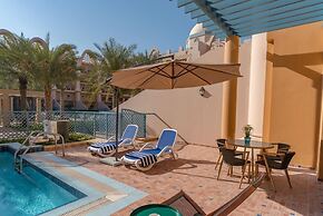 3BR Townhouse w Private Pool
