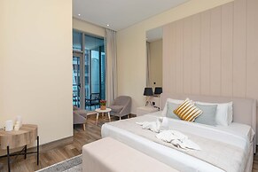 LUX 1BR Near B.khalifa