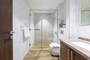 LUX Studio Near Burj w Canal Views
