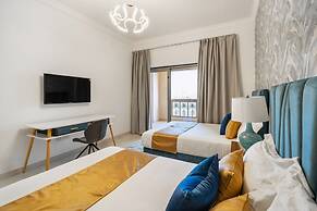 Luxury 3BR Sarai Apt Sea View