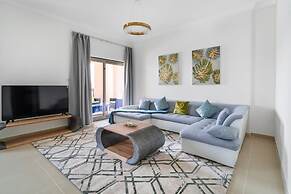 Luxury 3BR Sarai Apt Sea View