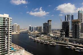 Premium Corner Apt 1BD in Jone w Canal View