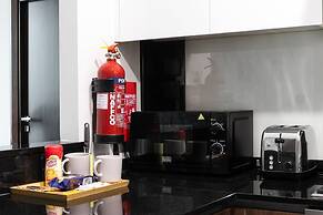 Premium Corner Apt 1BD in Jone w Canal View