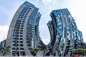 Premium Corner Apt 1BD in Jone w Canal View