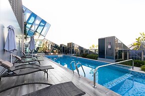 Premium Corner Apt 1BD in Jone w Canal View