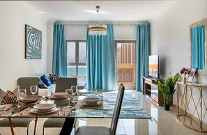 Pool View 1BR on Palm Jumeirah