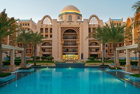 Pool View 1BR on Palm Jumeirah