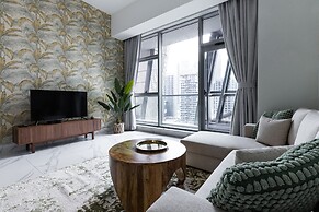 LUX Waterfront 1BR Near B.khalifa