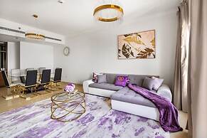 Stunning 2BR Apt Palm Jumeirah