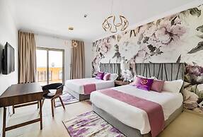 Stunning 2BR Apt Palm Jumeirah