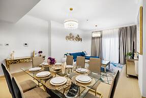 Stunning 2BR Apt Palm Jumeirah