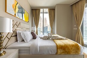 1 BR With Stunning 180 Marina View