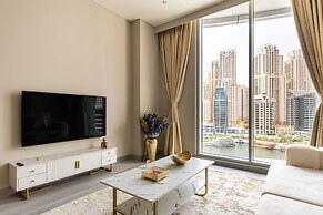 1 BR With Stunning 180 Marina View