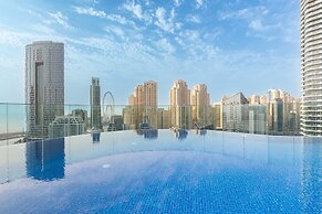 1 BR With Stunning 180 Marina View
