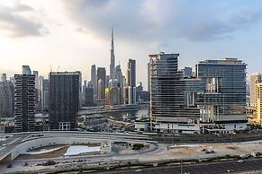 Deluxe Studio With Balcony Full Burj Khalifa View