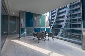 Stylish Studio in Iconic J ONE