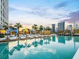 Deluxe Studio With Meydan View