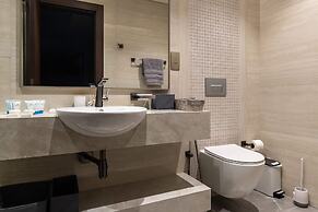 Luxurious 3Br Apt in Nobles Tower Full Burj View