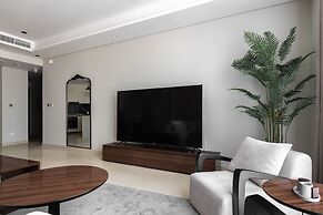 Luxurious 3Br Apt in Nobles Tower Full Burj View