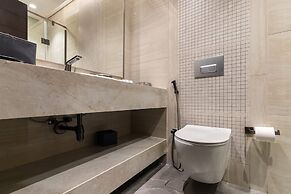 Luxurious 3Br Apt in Nobles Tower Full Burj View