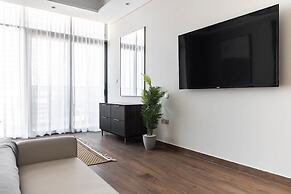 Luxurious 3Br Apt in Nobles Tower Full Burj View