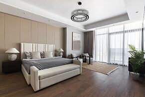 Luxurious 3Br Apt in Nobles Tower Full Burj View