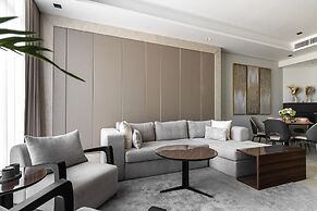 Luxurious 3Br Apt in Nobles Tower Full Burj View