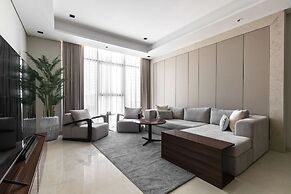 Luxurious 3Br Apt in Nobles Tower Full Burj View