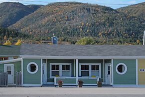 Seaside Suites