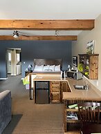 Seaside Suites