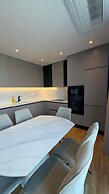 Blue Boutique Apartments 4