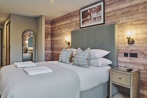 The Barn Hotel