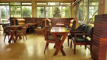 Chello Suites