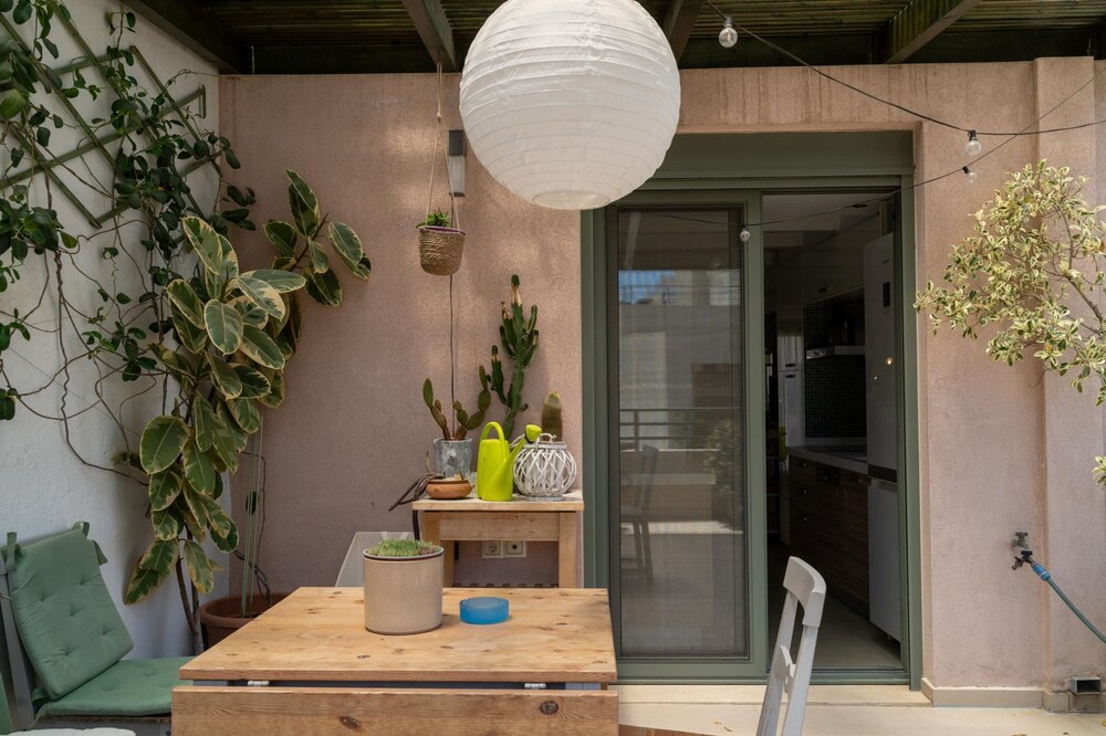 Eclectic Urban Nest in Heraklion