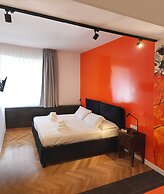 Prisma Rooms