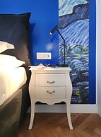 Prisma Rooms