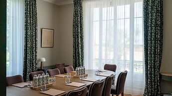 Villa Edmond Hôtel & Spa - Maison Blanche Bièvres