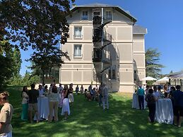 Villa Edmond Hôtel & Spa - Maison Blanche Bièvres