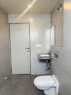 Divya Hotel & Restaurant